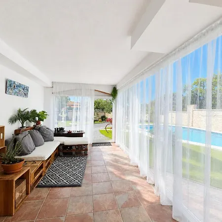 Guerrero Villa Vidreres