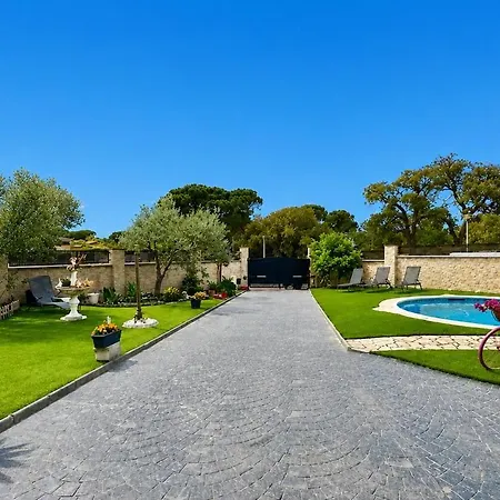 Guerrero Villa Vidreres